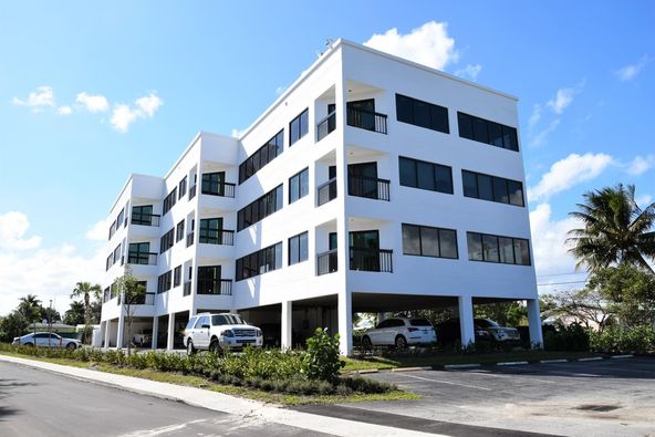 1016 Clemmons St, Jupiter, FL 33477